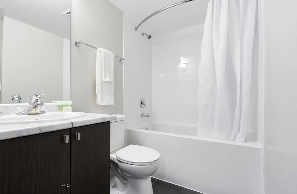 Private bathroom in the one-bedroom suite